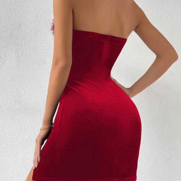 Elegant Red Strapless Dress - Picture 2 of 5